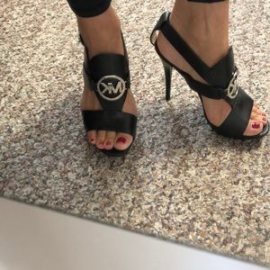 Michael Kors 5”leather stiletto peeptoe strap heel